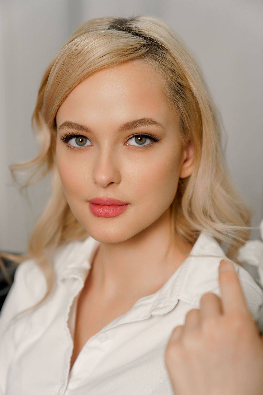 Портрет, женский портрет, Евгений Олейников