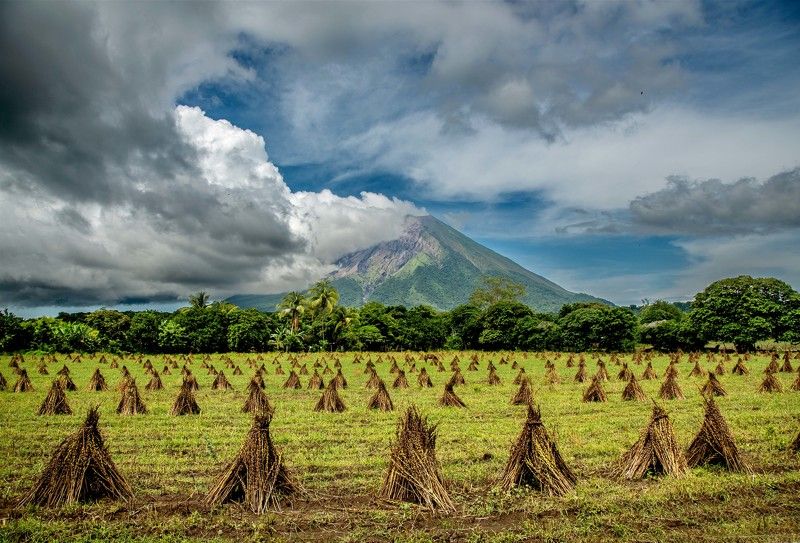 Никарагуа. Вулкан Консепьсьен на острове Ометене фото превью