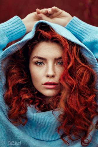 women by wpixel (More Than Beauty)