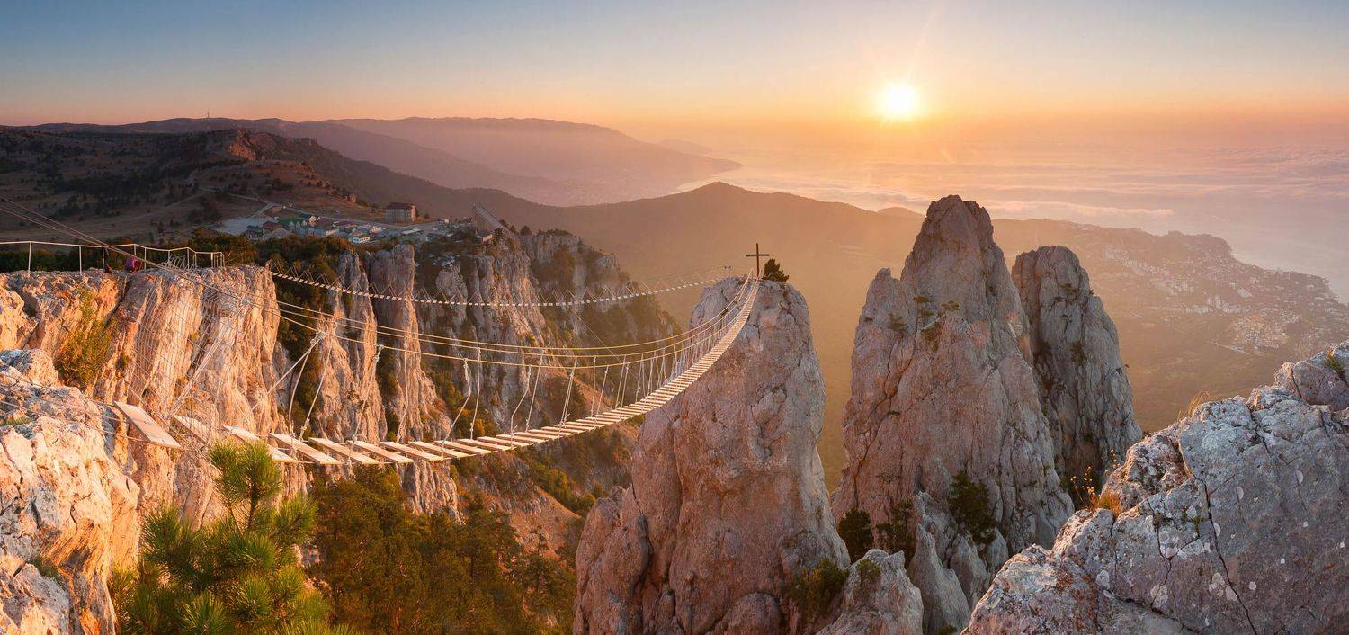 ай-петри, зубцы ай-петри, мартьян, весна на ай-петри, могаби, черное море, ялта, крым, крымские пейзажи, ялтинский залив, аю-даг, Titov Serge