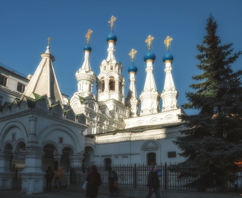 Церковь Рождества Пресвятой Богородицы в Путинках фото превью