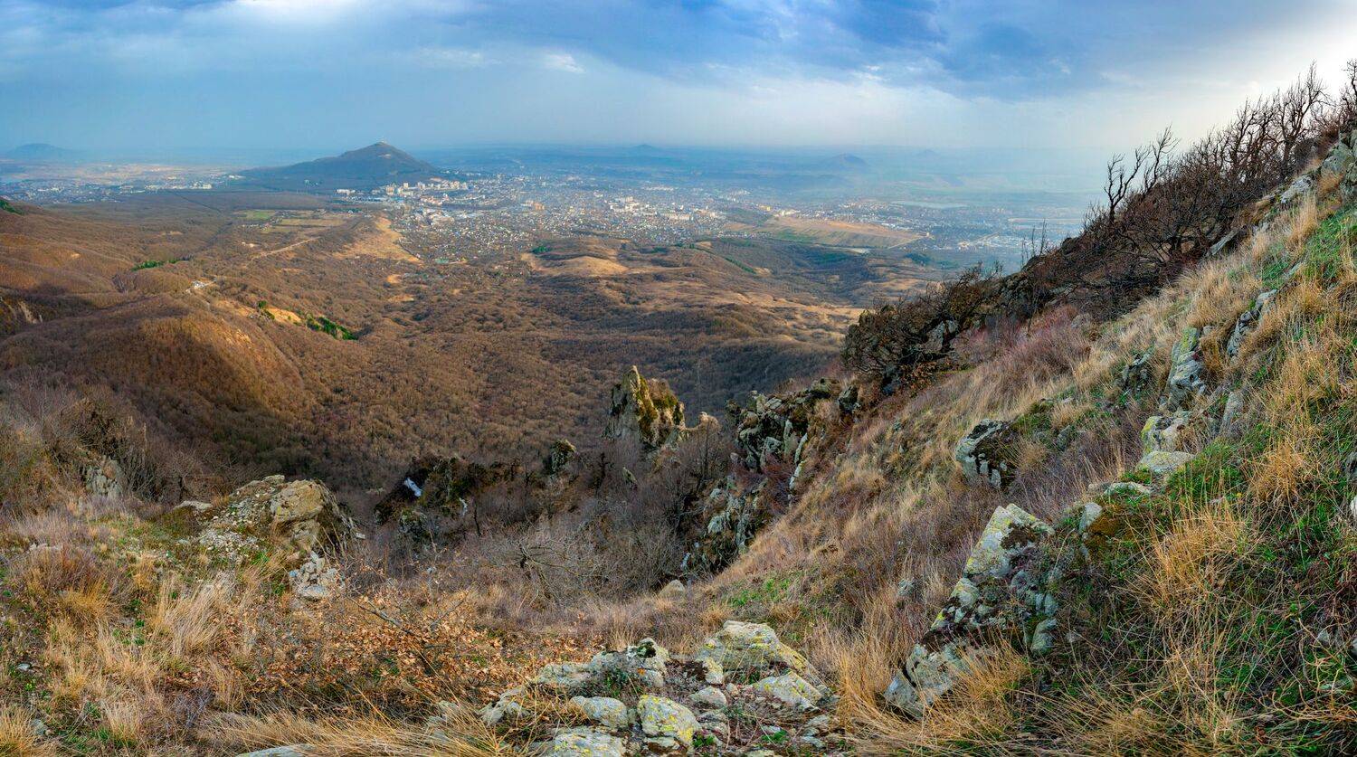 бештау,пятигорск,машук,апрель панорама,пейзаж, Елена Брежицкая