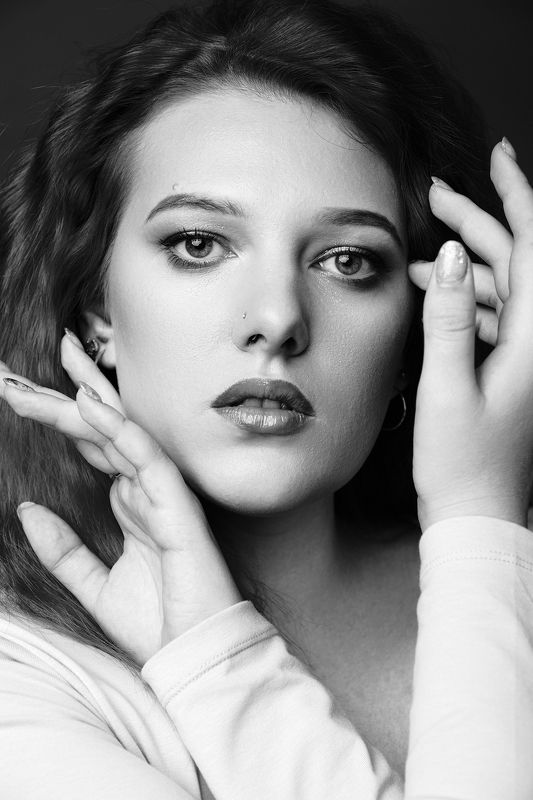 модельное агентство, девушка, модель, портрет, FujifilmXF1655F28, чб, черно-белый портрет Алина фото превью