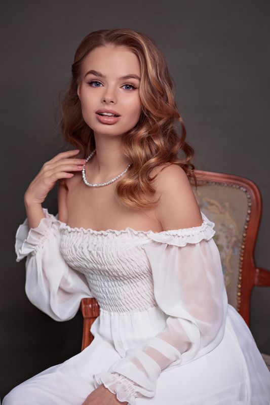 портрет  Женский портрет  фото превью