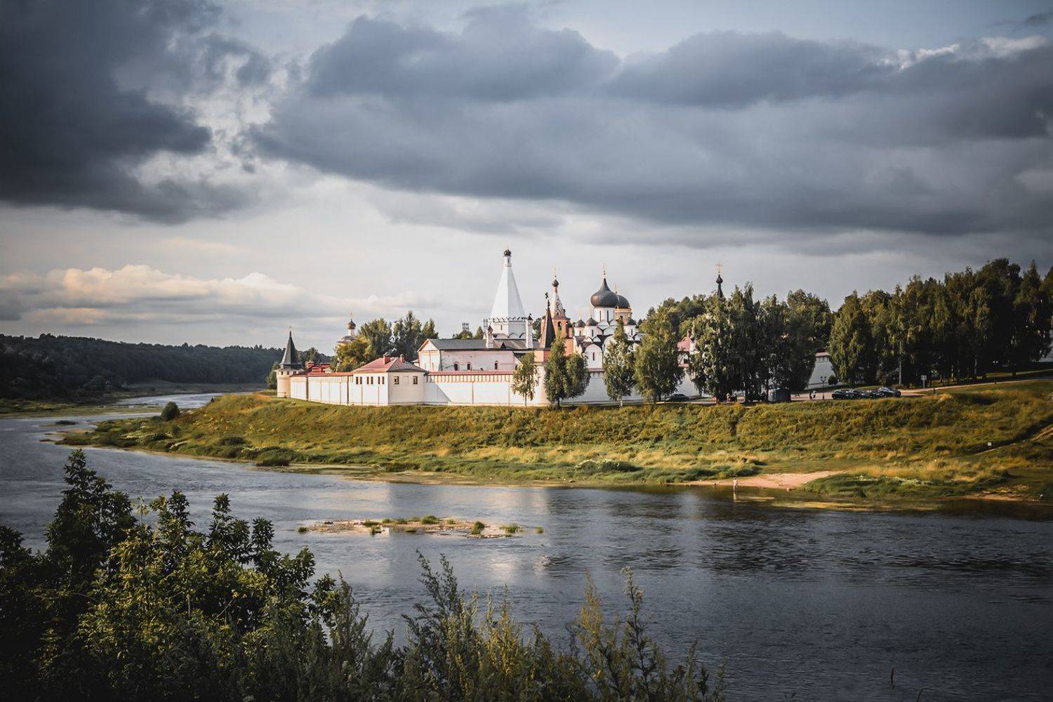 , Анатолий Зверев