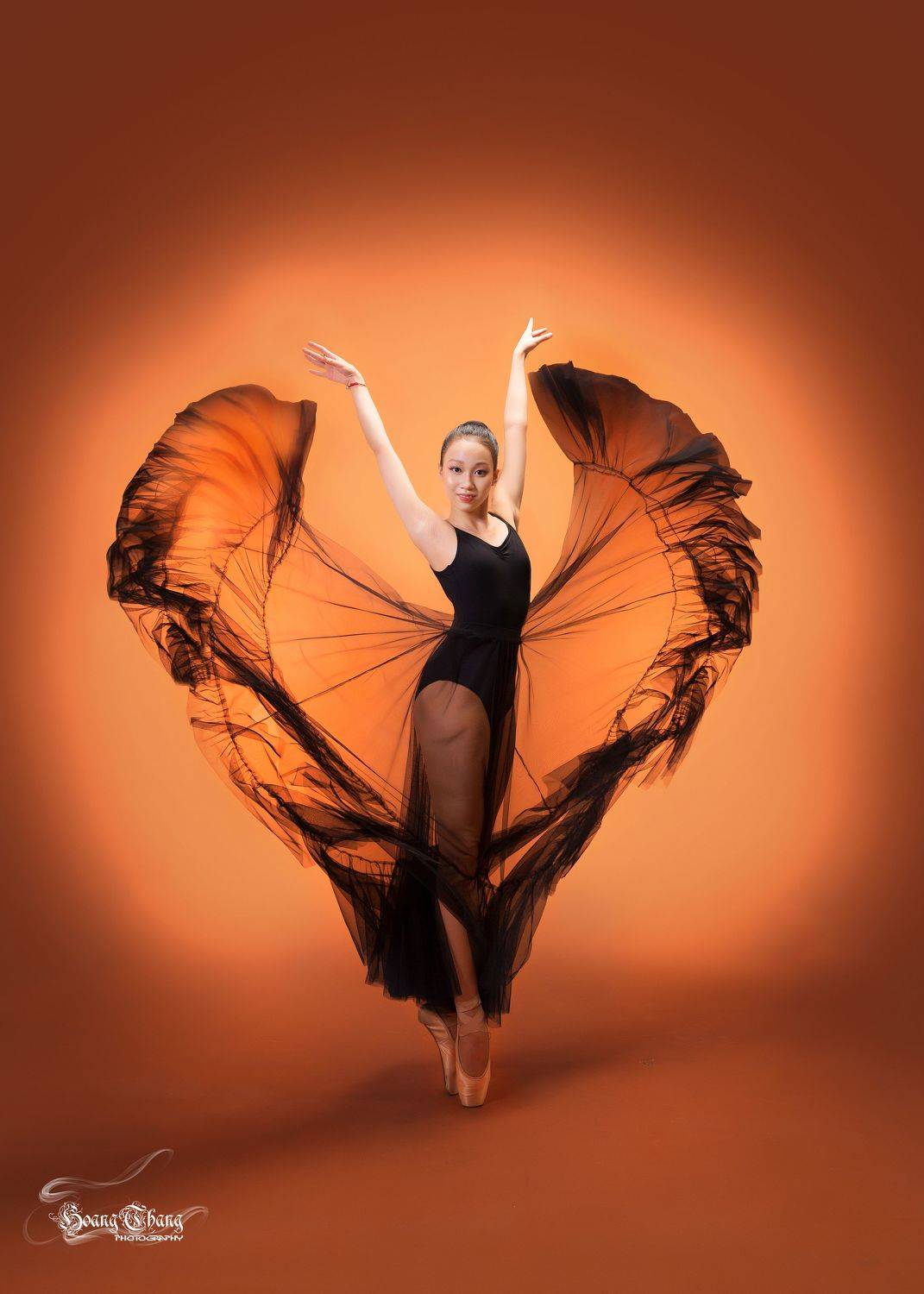 dancing, Hoang Tat Thang