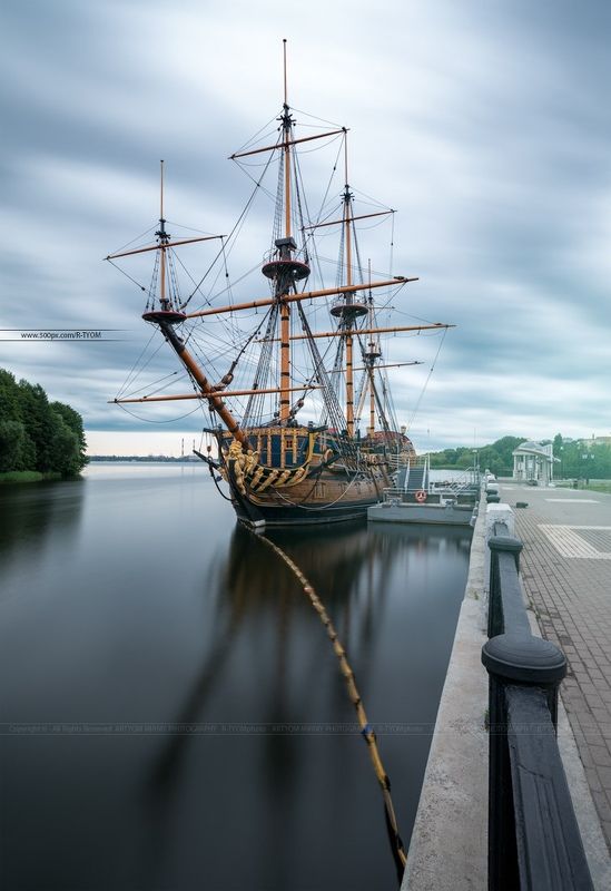 книга владыка моря, гото предестинация, воронеж, россия, адмиралтейская, набережная, артем мирный, площадь, вода,  artyom mirniy, voronezh Гото Предестинация. Город Воронеж (Россия) фото превью