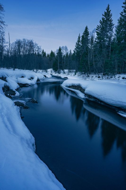 Рыбинск, Ярославская область, вечер, сумерки, весна, река, снег, вода Р. Колокша фото превью