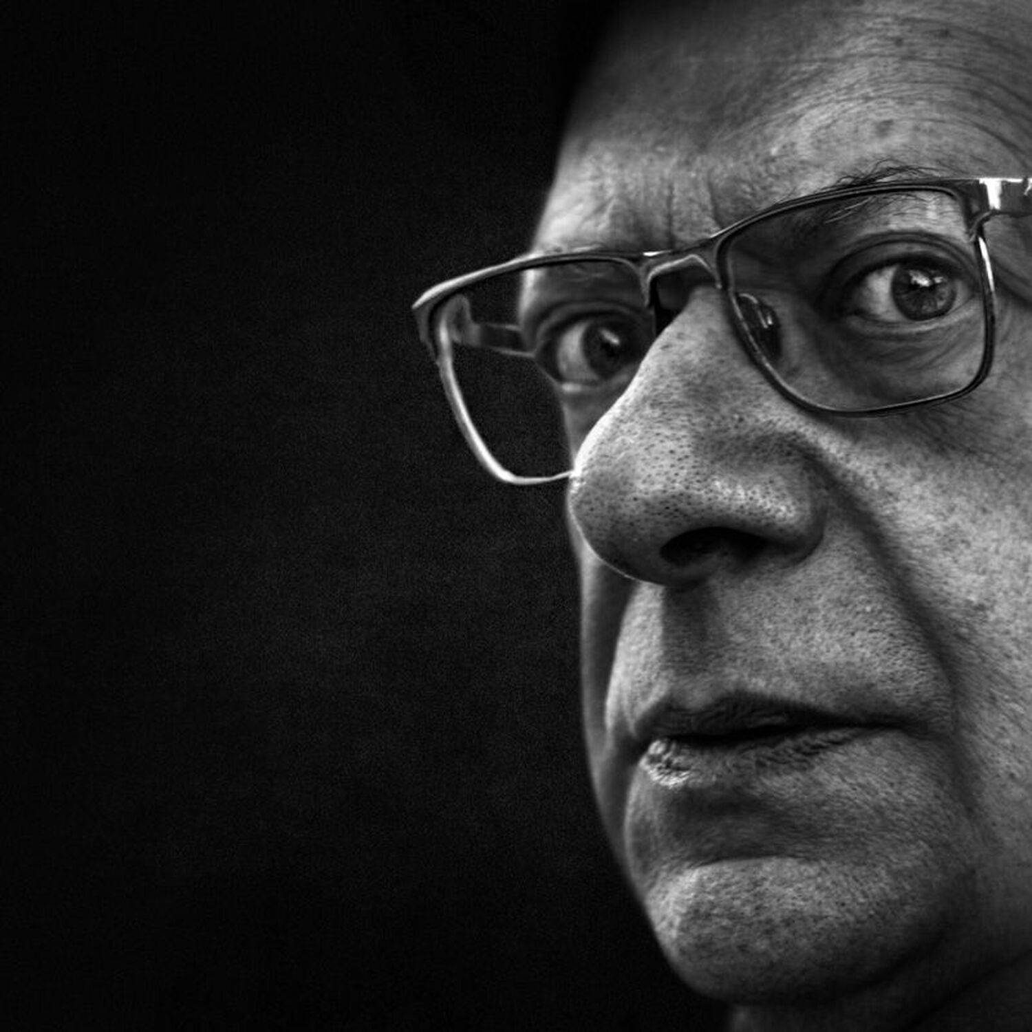 #портрет #квадрат #калининюрий #чбфото #уличнаяфотография #юрец #люди #лица #город #санктпетербург #фотограф #street_portrait, Юрий Калинин