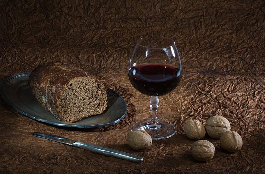грецкиеорехи вино хлеб натюрморт, Бекетова Ольга