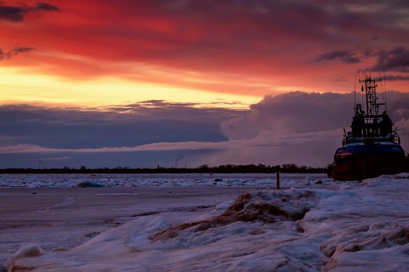 У причала.... фото превью