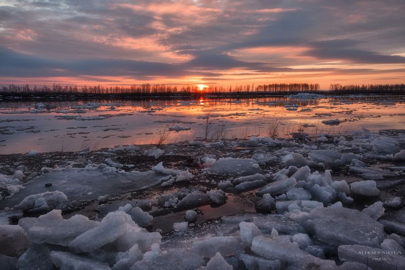 Ледоход на Белой фото превью