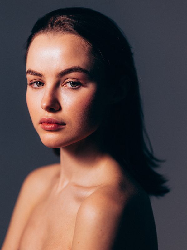 портрет Юлия фото превью