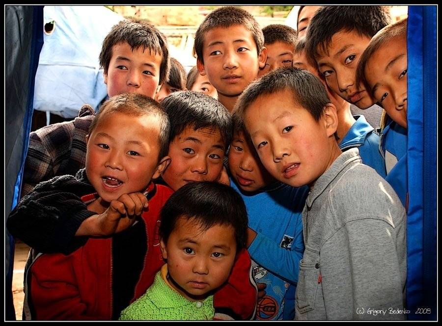 китай, провинция ганьсу, землетрясение, палаточный лагерь, пострадавшие, Григорий Беденко