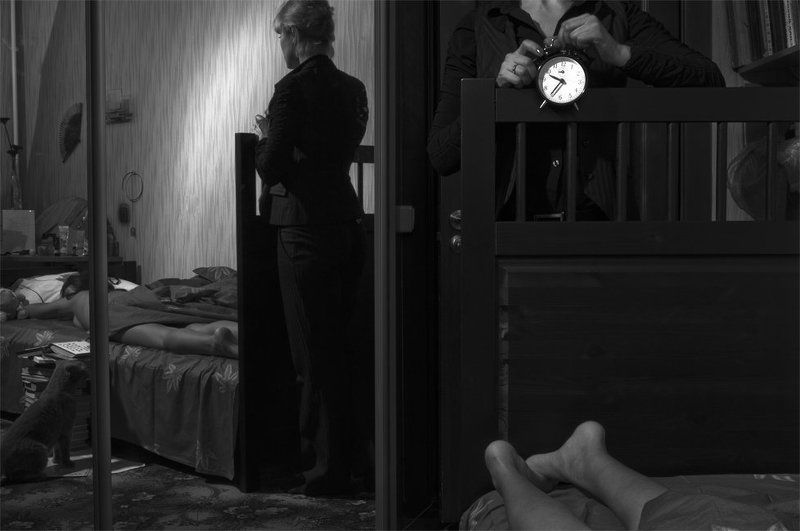 будильник, кот, студентка, мама, сессия Про студентку и будильник фото превью