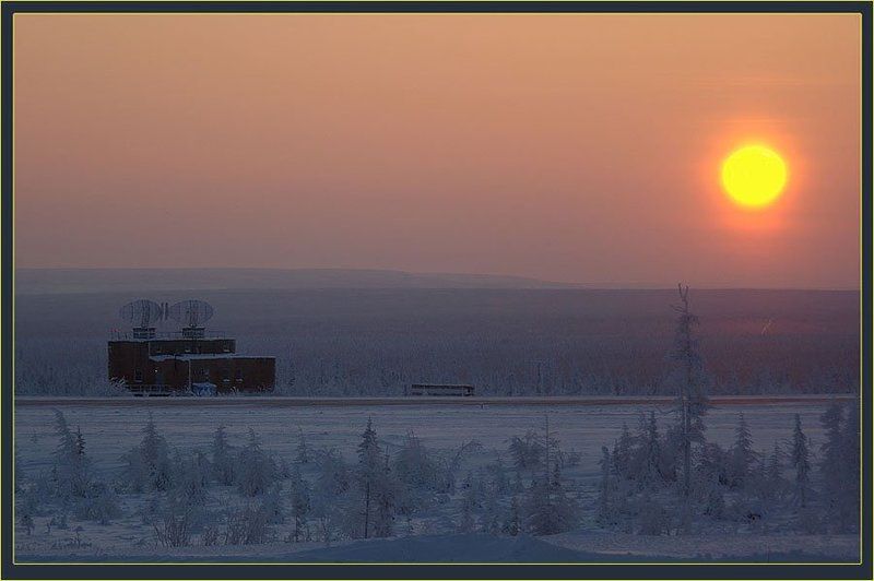 аэродром,вечер,солнце Вечер на аэродроме фото превью
