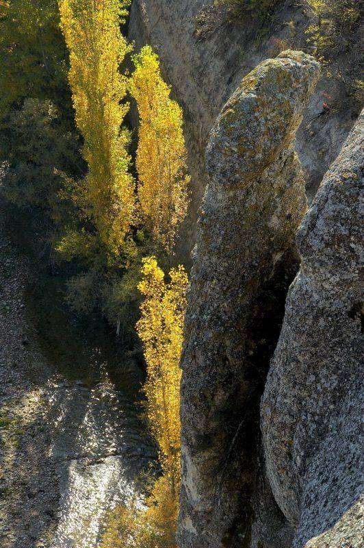 осень,,скалы., Андрей  Золочевский