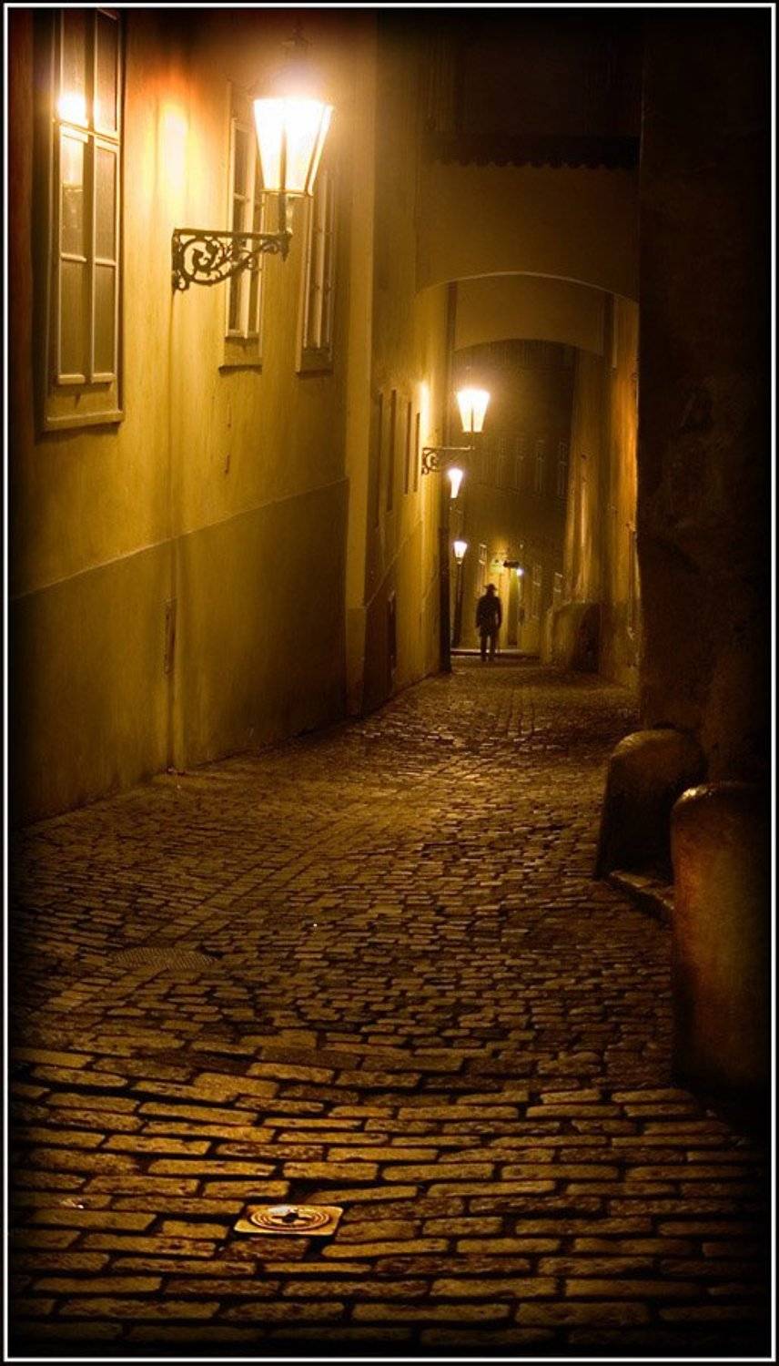 прага, ночь, одиночество, Пётр Мусатов