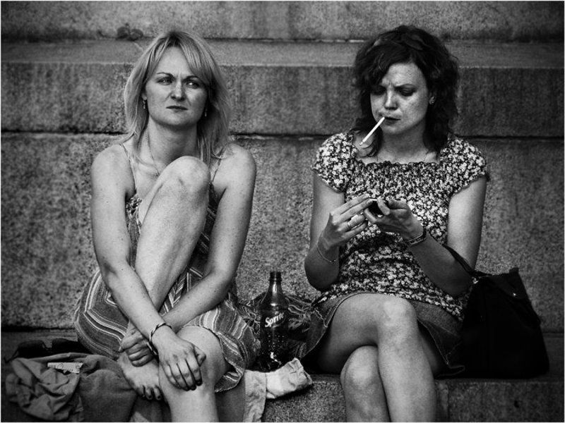 девушки, лето, в ожидании принца В ожидании принца... фото превью