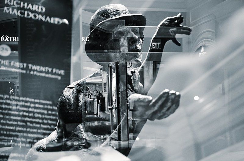 Скульптура Ричарда МакДональда. фото превью