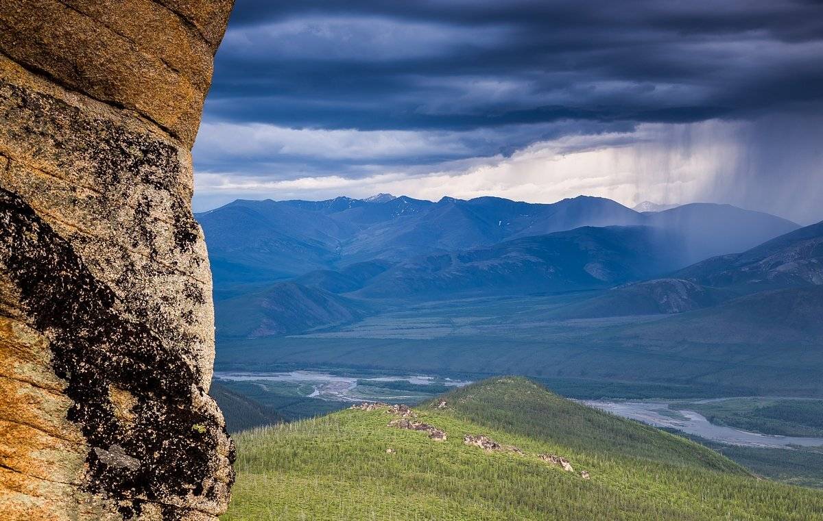 Граниты, Дождь, Индигирка, Кисиляхи, Ливень, Нера, Оймяконский улус, Усть-нера, Якутия, Кирилл Уютнов