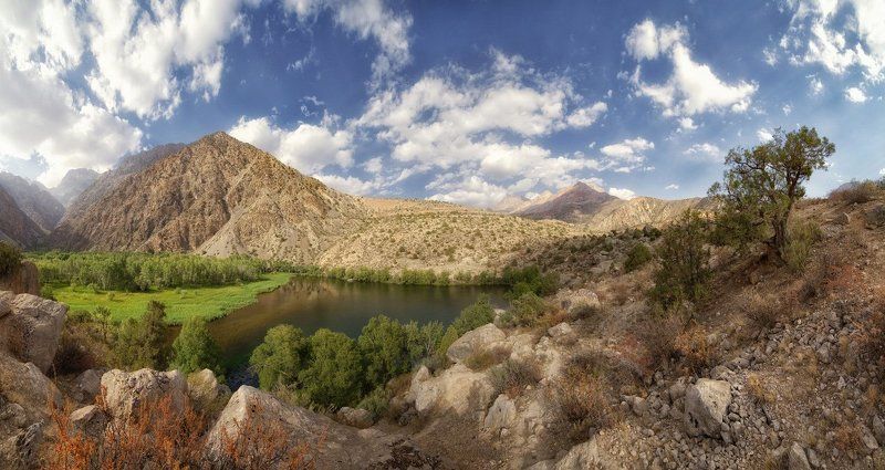 Змеиное озеро. Фаннские горы. Таджикистан. фото превью