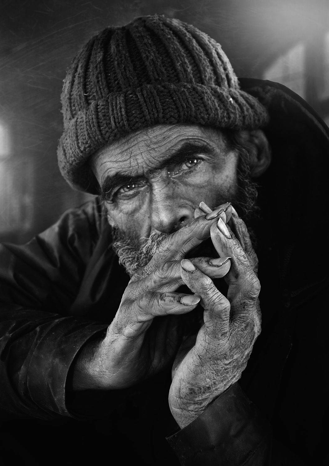 #Hands #eyes #watching #highlight  #caps #clothing  #eye #portrait , Mehdi Zavvar