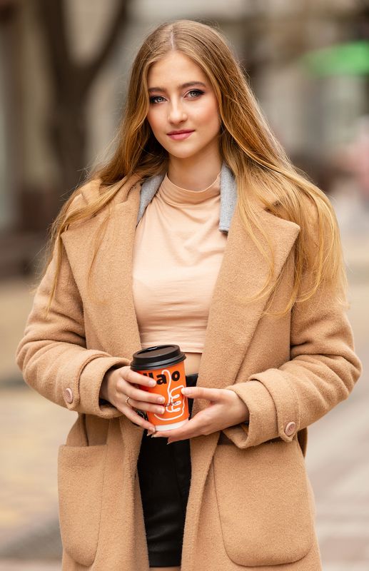 городская прогулка девушка весна Городская прогулка фото превью