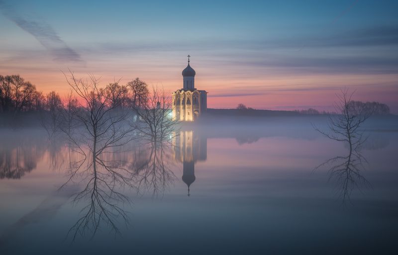 Белая лебедь русской архитектуры фото превью