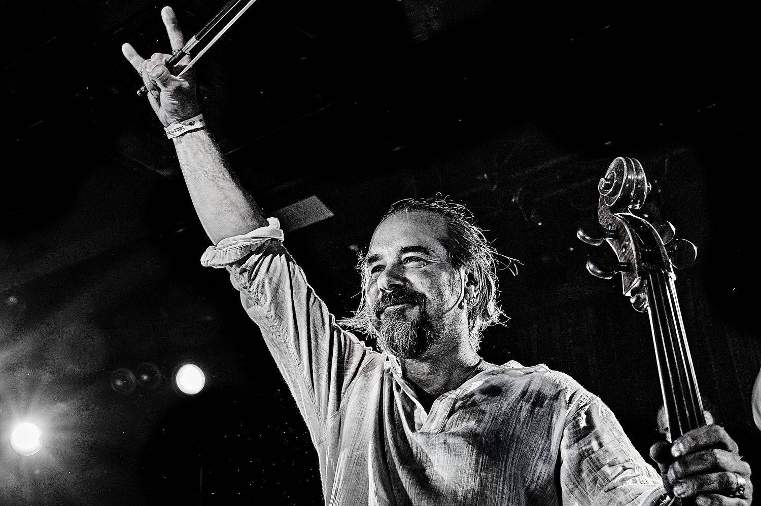 Концертная фотография, топ 20 концертных фотографов, съемка музыкантов, съемка концертов, Денис Калинский, Георгий Безбородов