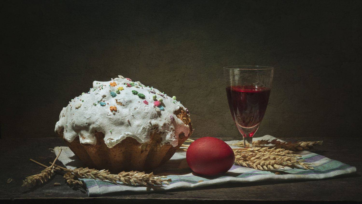 домашний, кулич ,красный,яйцо, вино..., Володин Владимир Владимирович