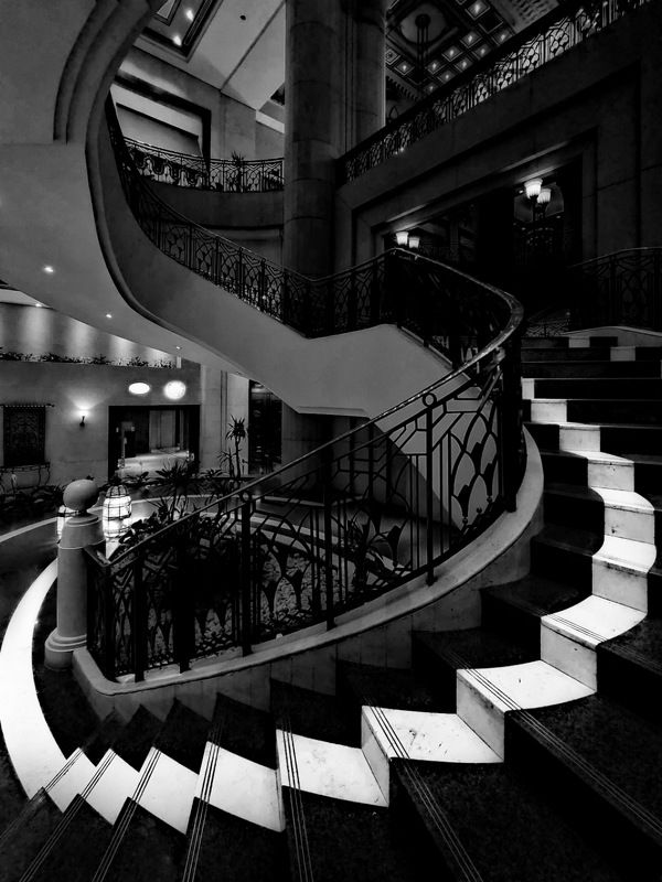 Staircase фото превью