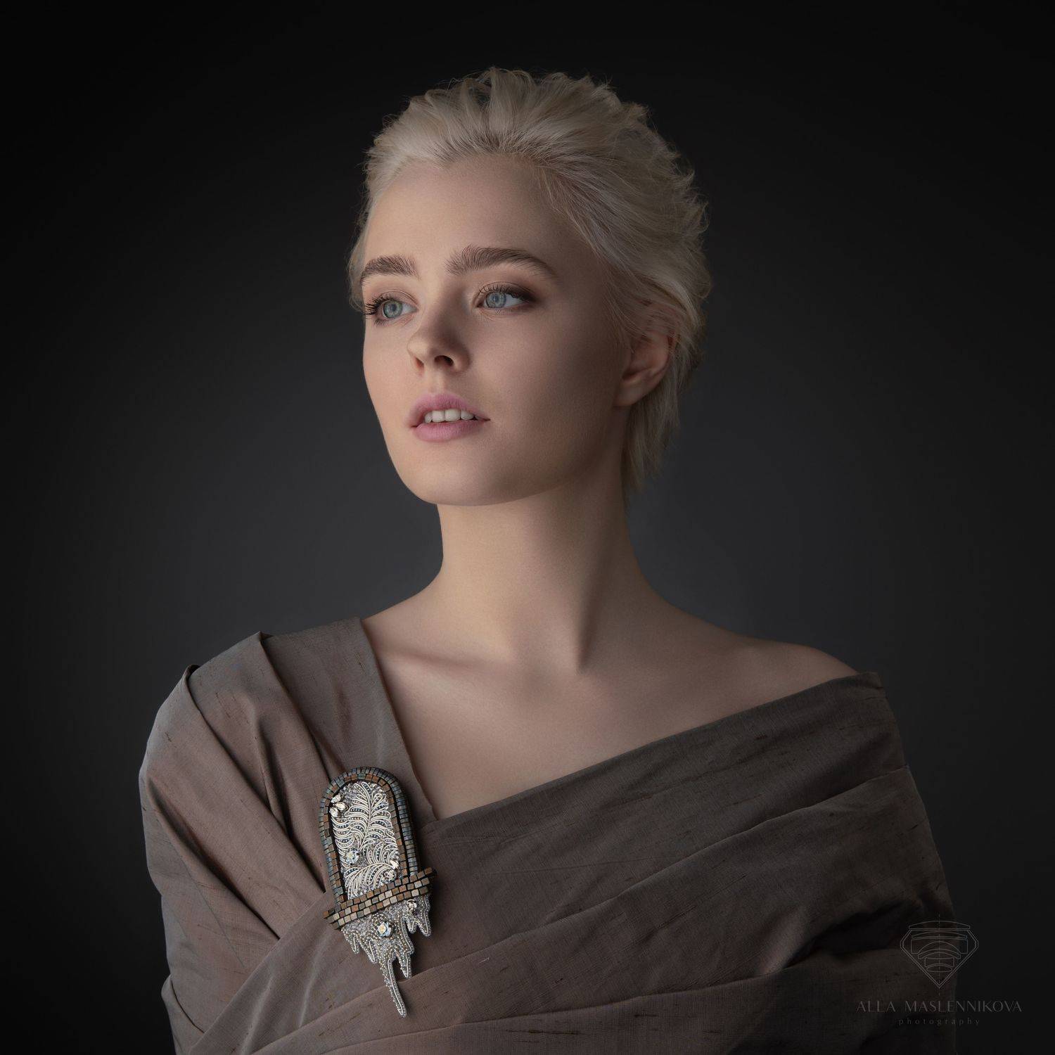 brooch, model, portrait, jewelry, blond , Алла Масленникова