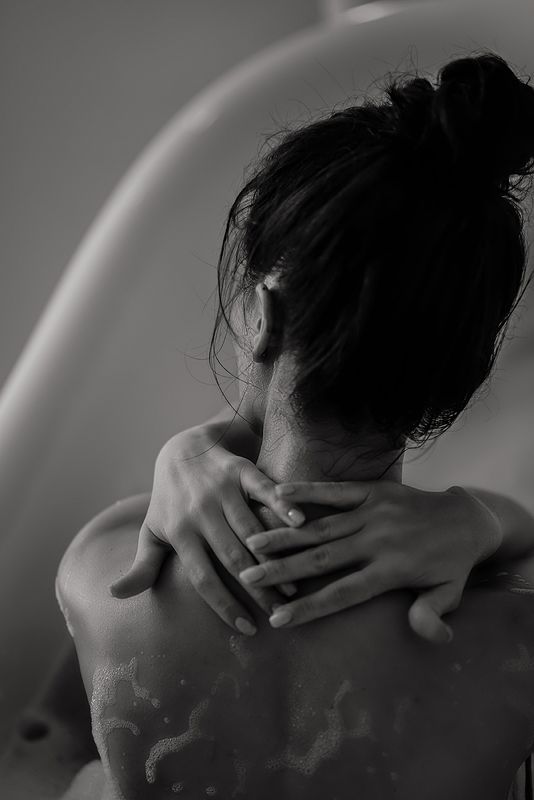 девушка, вода, ванна Саша фото превью