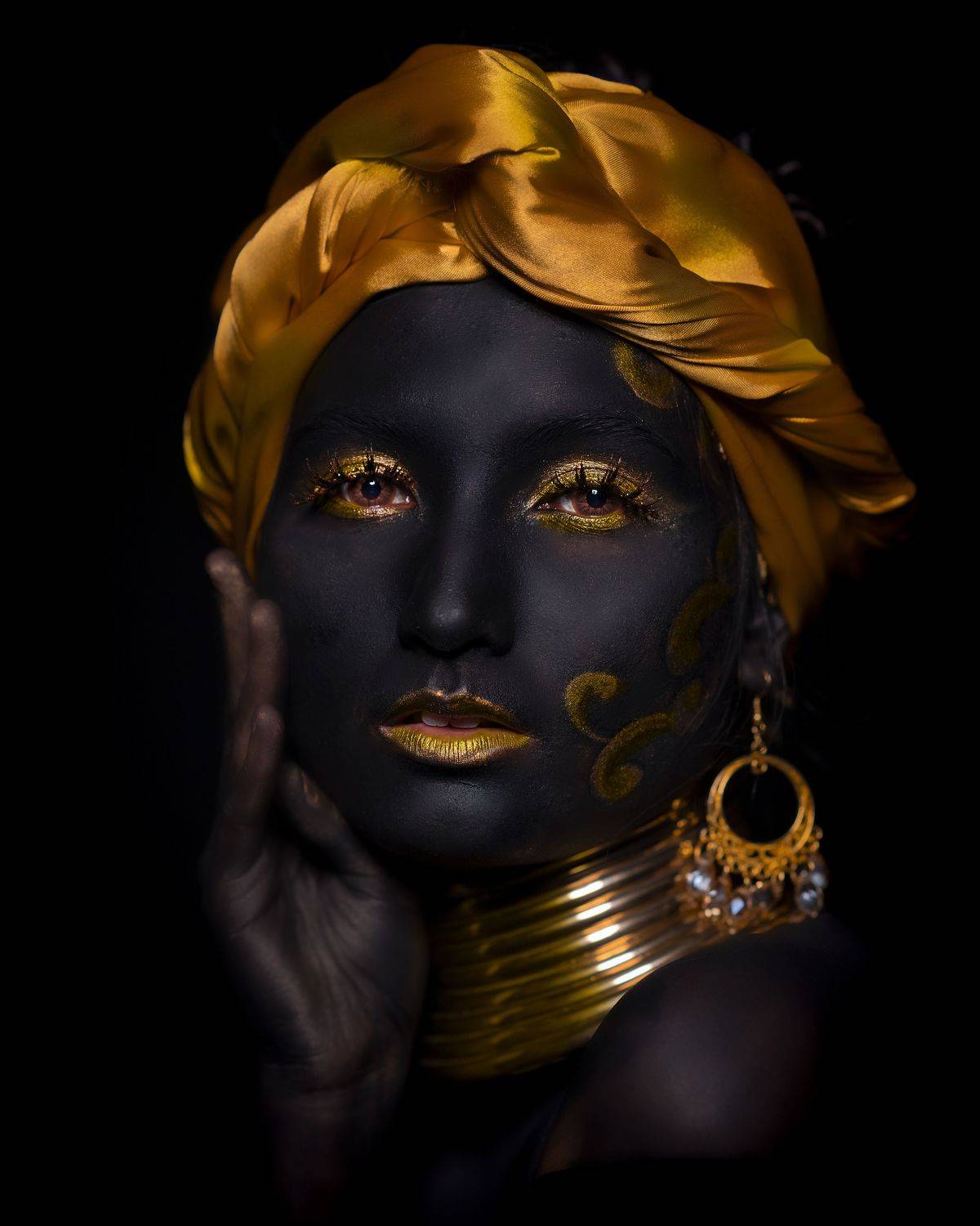 #femaleportrait, #conceptualphotography, #facepaiting, #artportait, #artphotography, #portrait, Fira Kwan