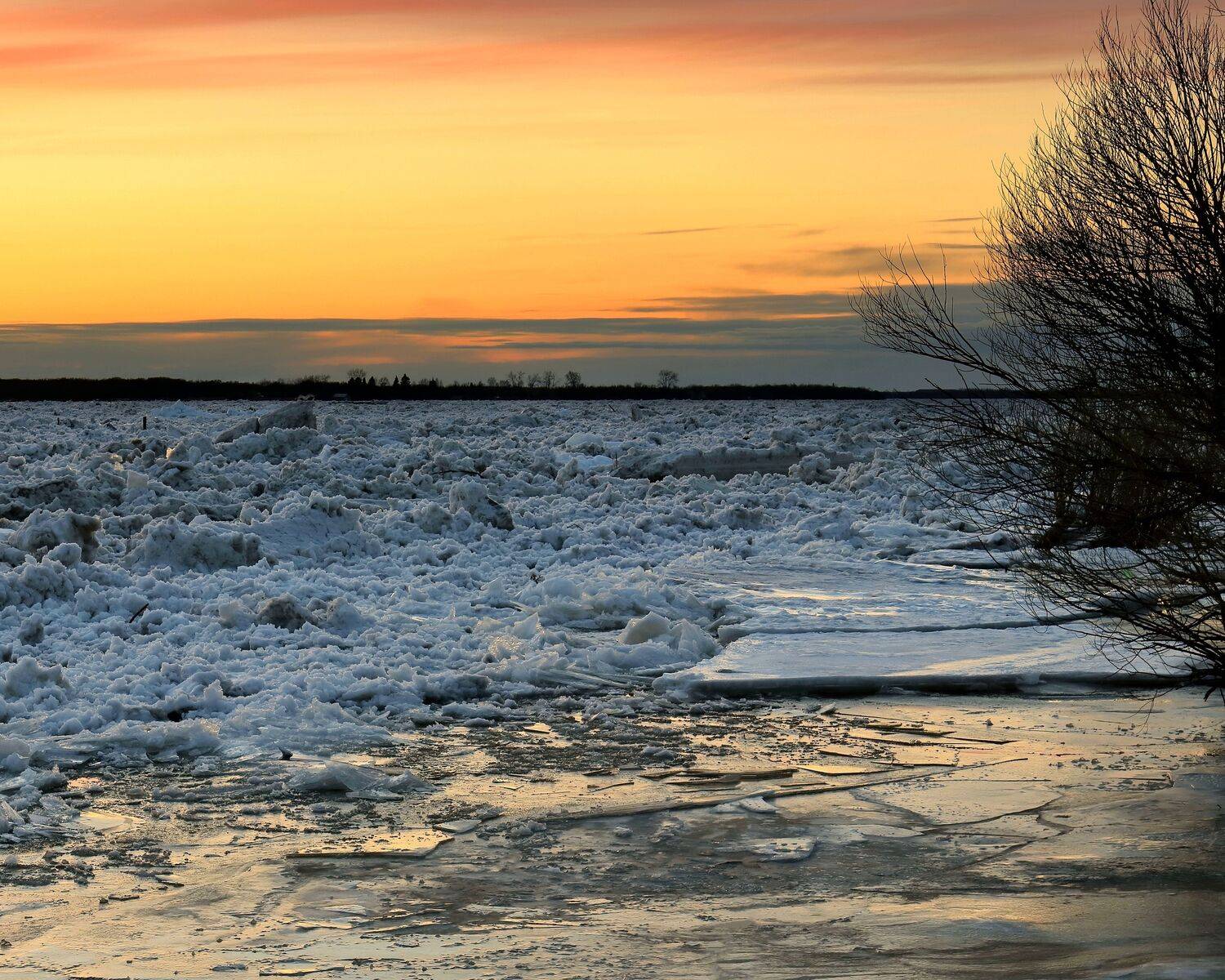вечер, природа, закат, весна, река, ледоход, вода, север, небо, Титов Александр