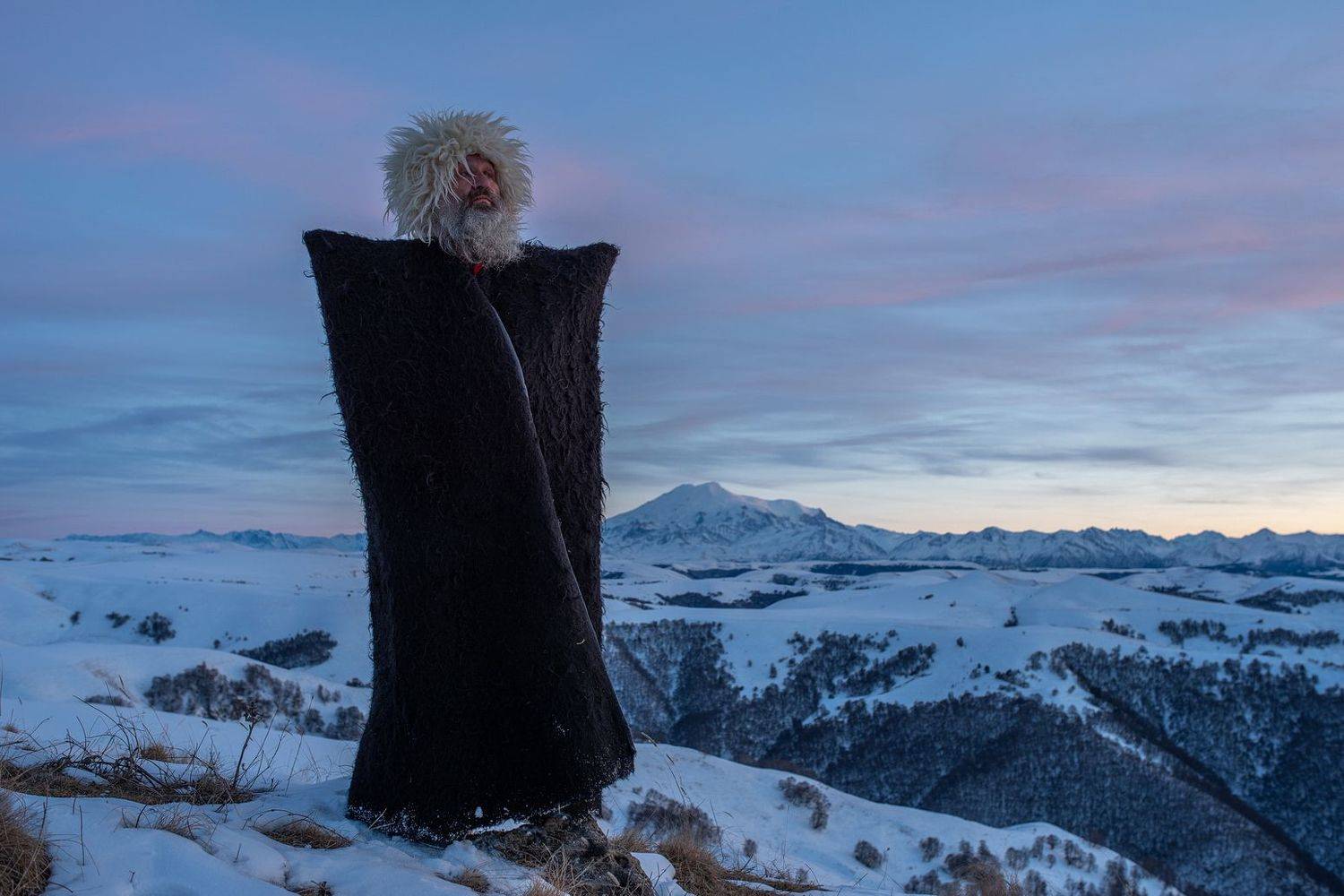 чабан, горец, эльбрус, бурка, папаха, кавказ, горы, зима, снег, Арсен Алабердов