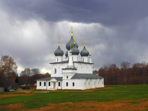 Крестовоздвиженский собор