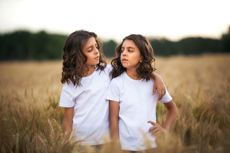 twin, fine art Atbin & Artan фото превью