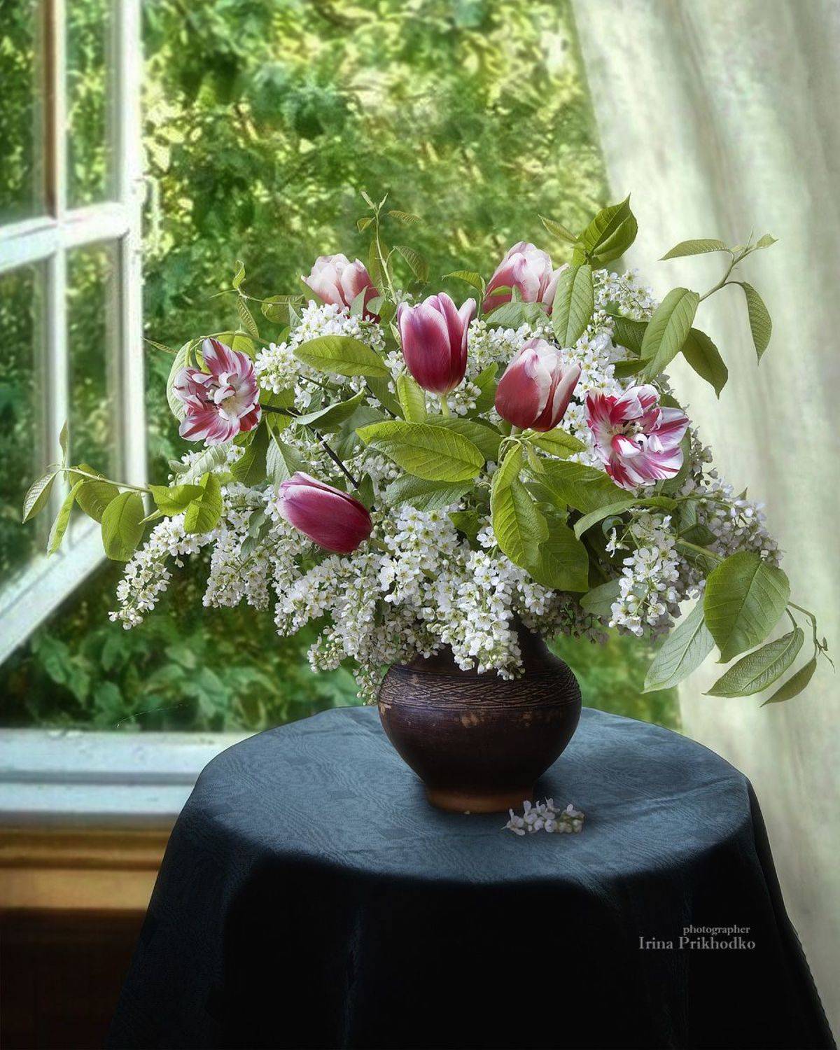 натюрморт, цветы, весна, черемуха, окно, Приходько Ирина