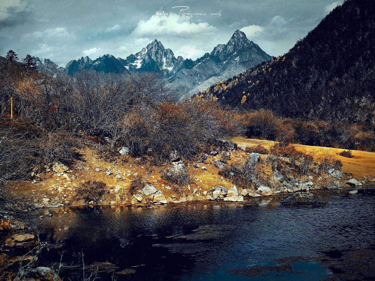 雪山&湖泊, 吴 微雨墨烟鸿