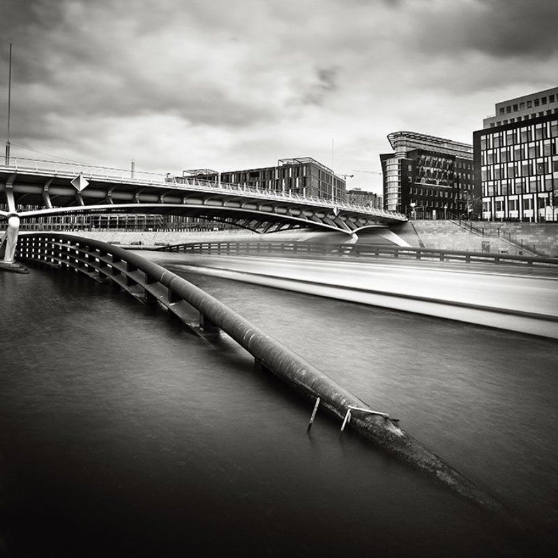 between silence and silence фото превью