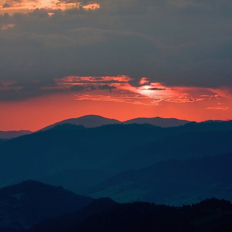 Red dawn ... фото превью