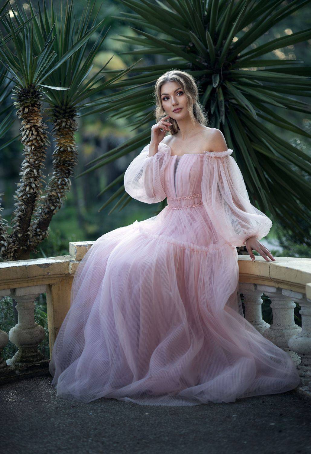 девушка закат парк пышное платье невеста классическая архитектура вечер, Ирина Мухина