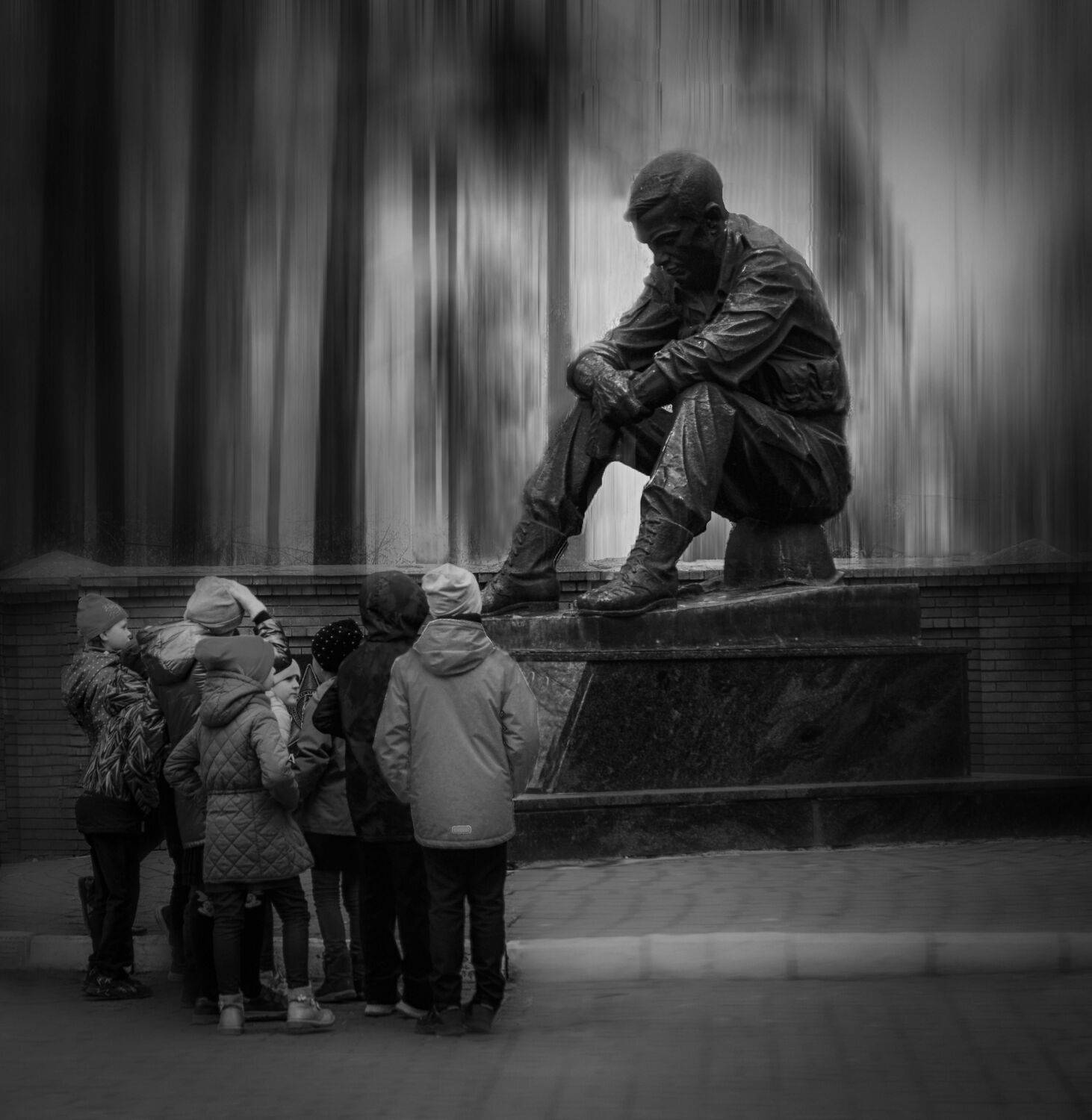 дети памятник, Вера Петри