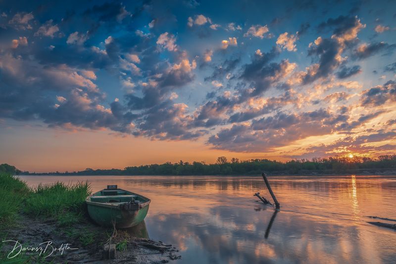 Sunrise фото превью