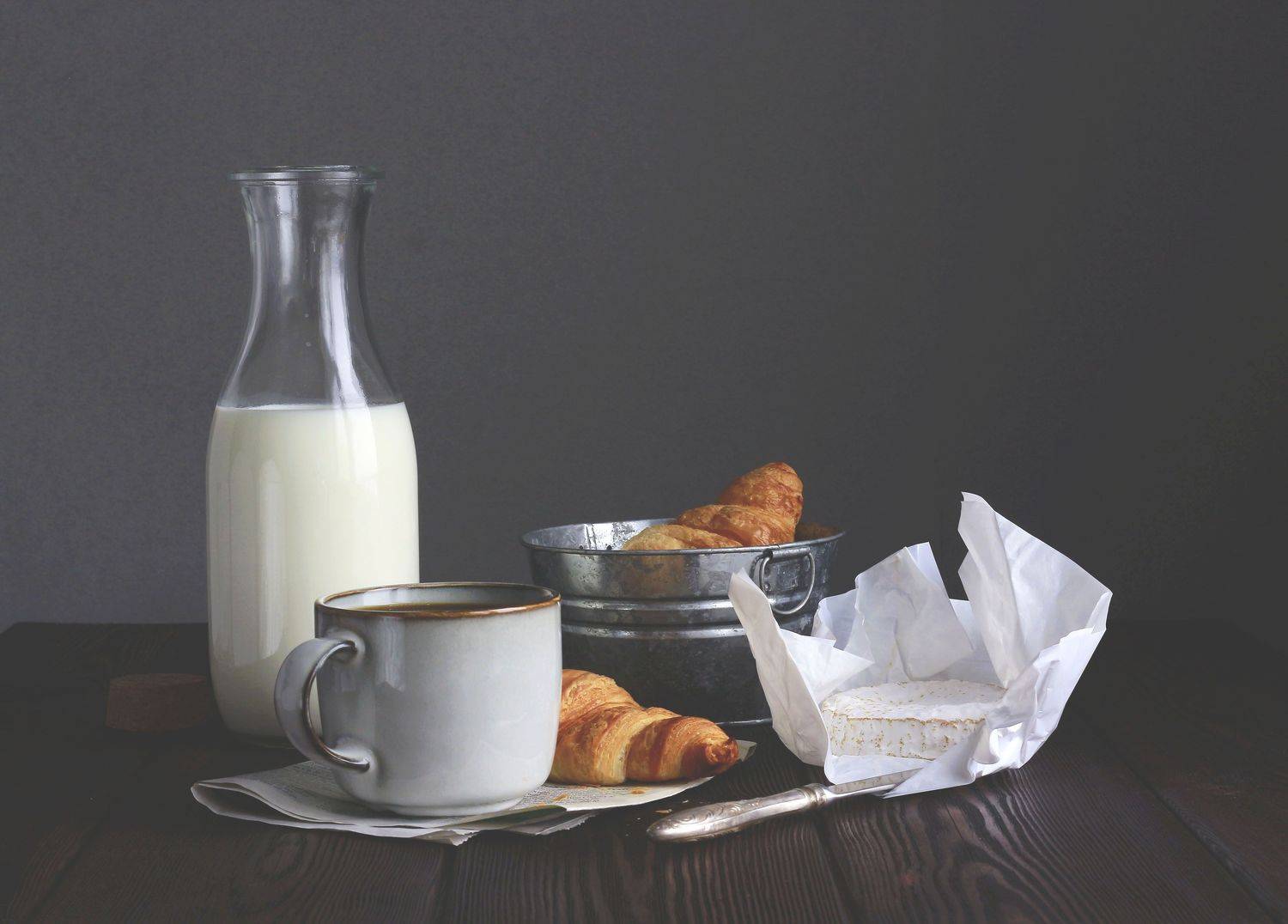 натюрморт, фотонатюрморт, завтрак, утро, круассаны, молоко, сыр, камамбер, наталья казанцева, Наталья Казанцева