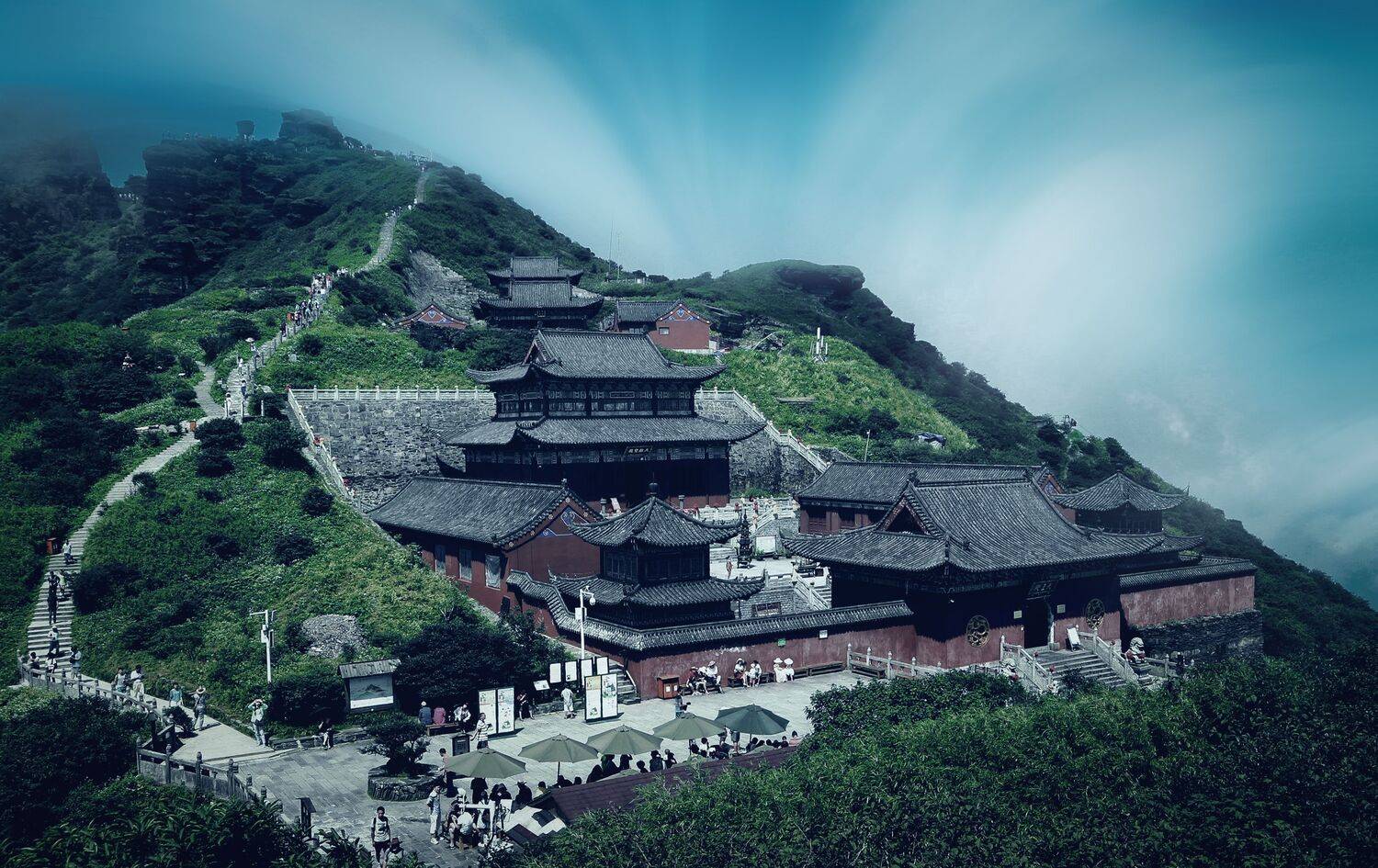 梵净-弥勒道场, 吴 微雨墨烟鸿