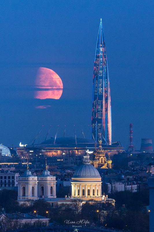 Предрассветный город фото превью