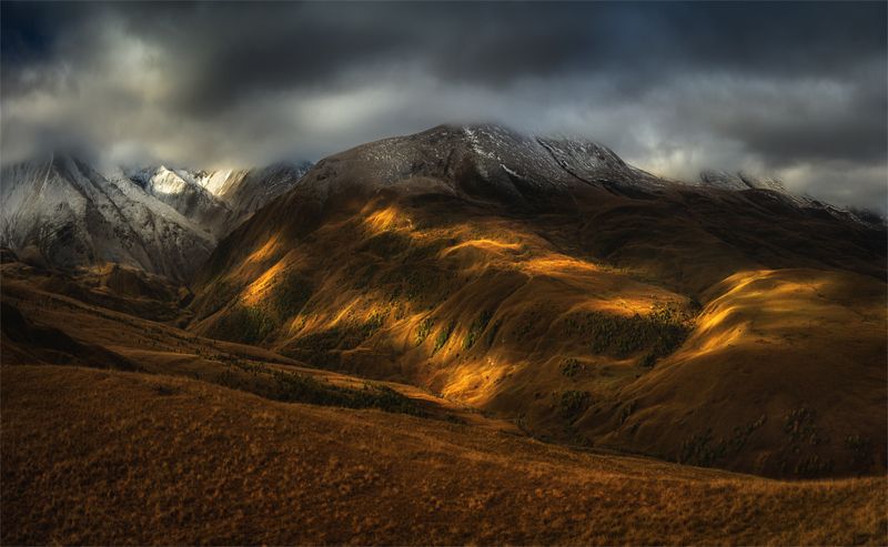 природа, пейзаж, горы, кавказ, природа россии, дикая природа, закат, свет, облака, вечер, осень Охота за светом фото превью